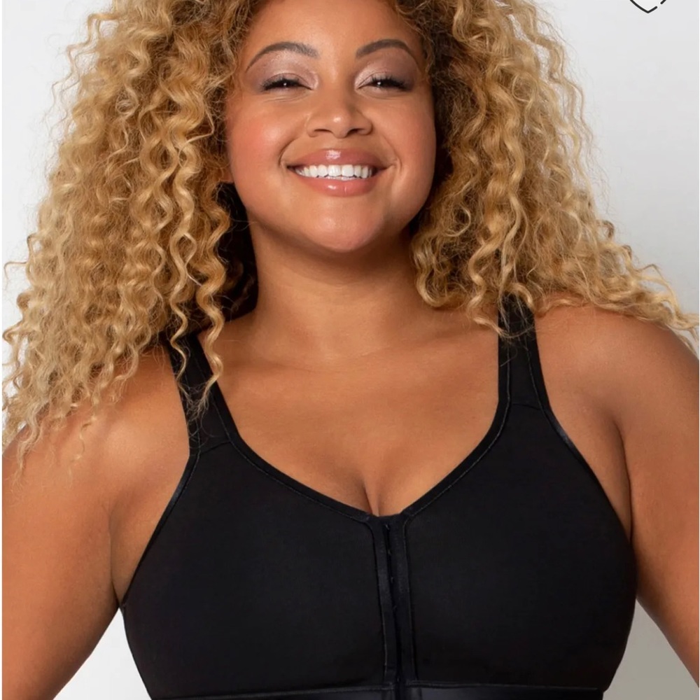 NWT Curvy Couture Wire Free Bra